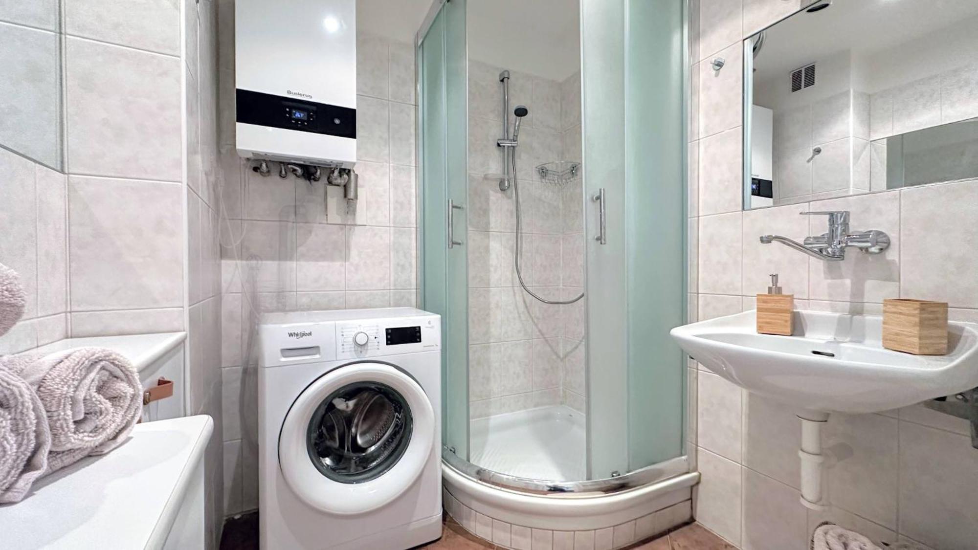 Apartman S Balkonem U Parku & 15 Minut Do Centra Μπρνο Εξωτερικό φωτογραφία
